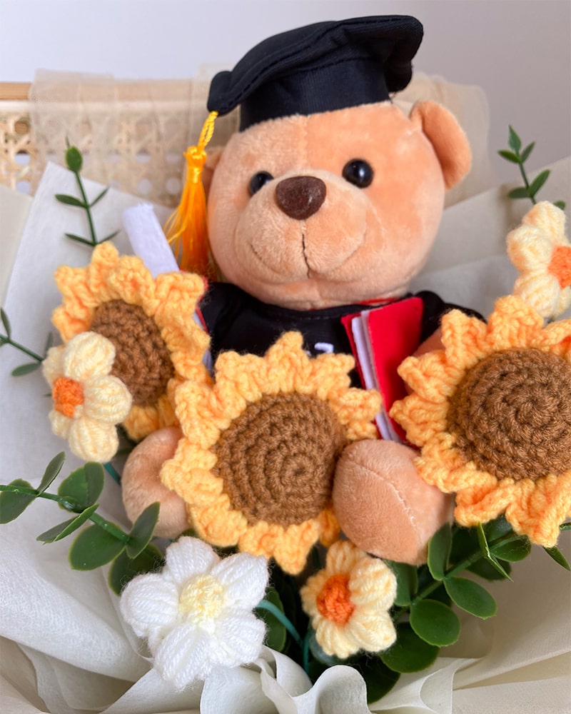 Graduate Bear - Crochet Flower Bouquet