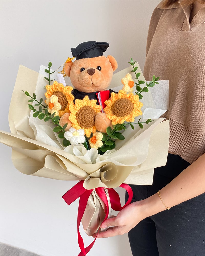 Graduate Bear - Crochet Flower Bouquet