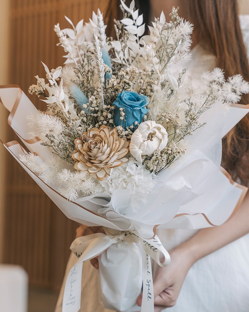 Timeless and Nautical Bouquet